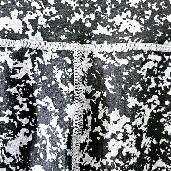 Hurley Size XL Black Grey Heather Womens Reversible Leggings with Camouflage - Picture 9 of 16